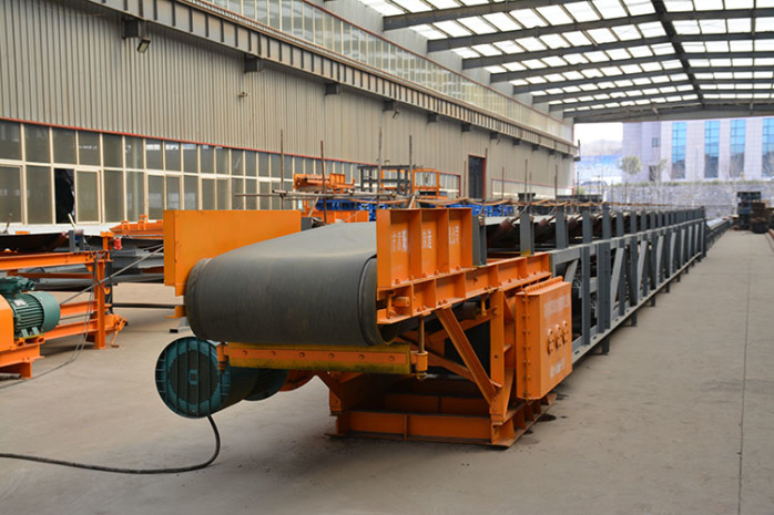 DTL型系列钢架落地带式输送机