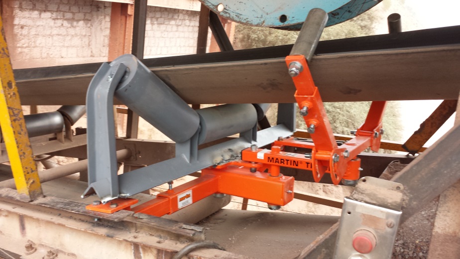 大型矿山皮带输送机械设备