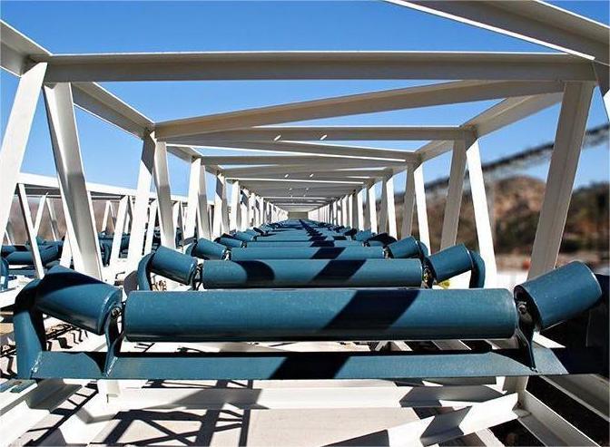 大型矿山皮带输送机械设备