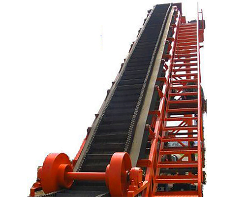 DJ大倾角波状挡边带式输送机